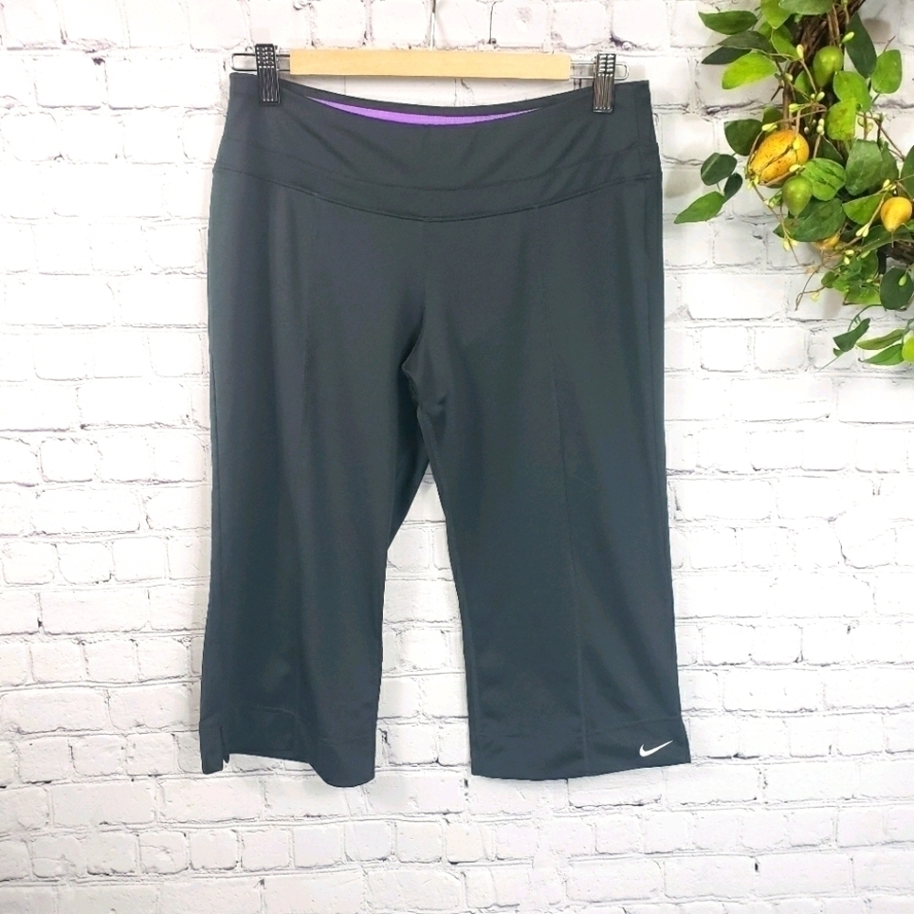 NIKE DRI-FIT Workout Capris Gray Size S